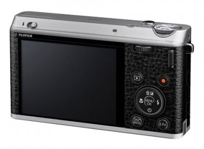 Fuji compact camera XF1