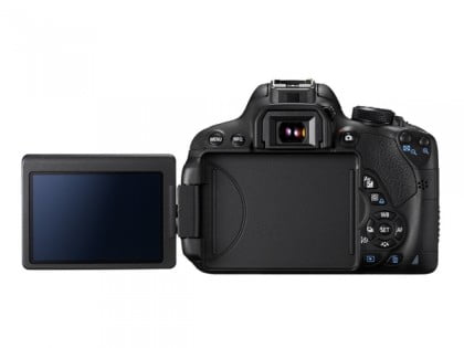 Canon EOS 700D anunciada 21 EOS 700D BCK LCD OPEN_tcm86-1037512