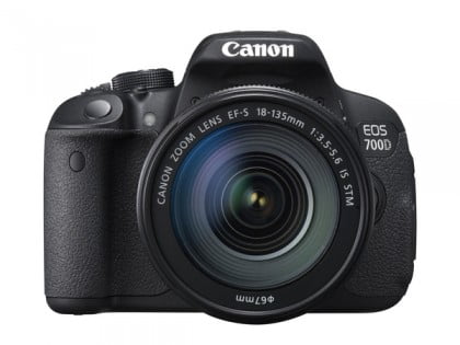 Canon EOS 700D anunciada 2 EOS 700D FRT w EF-S 18-135mm IS STM_tcm86-1037550